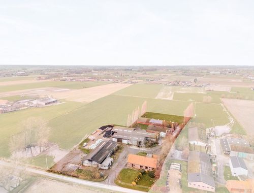                             Boerderij te koop in Woesten
