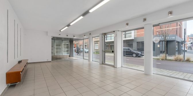 Bedrijfsvastgoed te koop in Schutterijstraat 17, 9800 Deinze