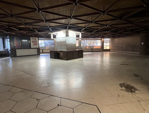                                         Commerce à louer à Antwerpen, € 7.000
