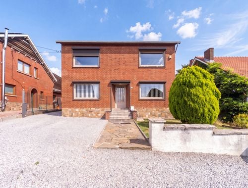                                         Villa te koop in Jumet, € 349.000
