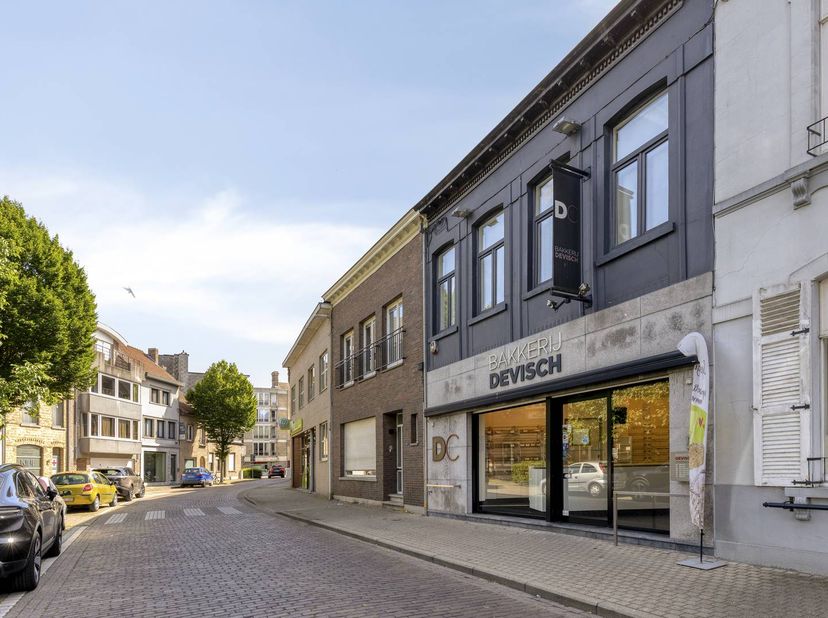 Bedrijfsvastgoed te koop in Kerkstraat 13,
                    8470 Gistel