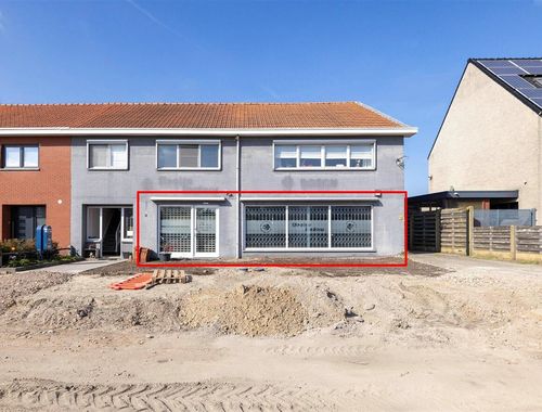                                         Commercieel Gebouw te huur in Oostmalle, € 950

