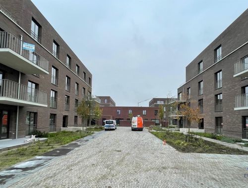                                         Staanplaats te huur in Antwerpen, € 100
