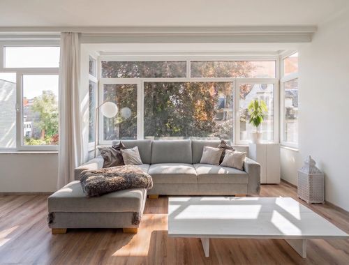                                         Appartement à vendre à Uccle, € 370.000
