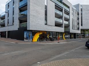 COMMERCIAL Image