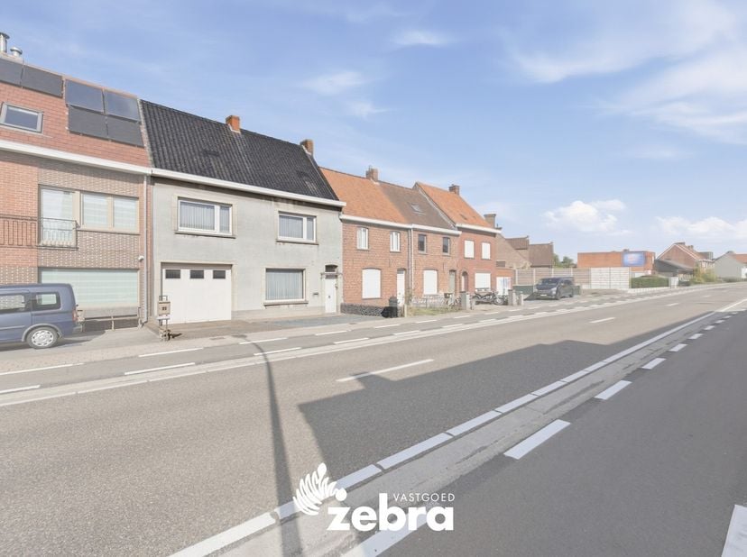 Huis te koop in Gentstraat 79,
                    8760 Meulebeke