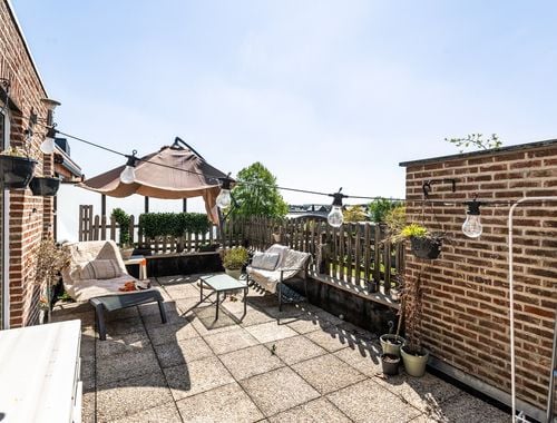                                         Appartement te huur in Broechem, € 825
