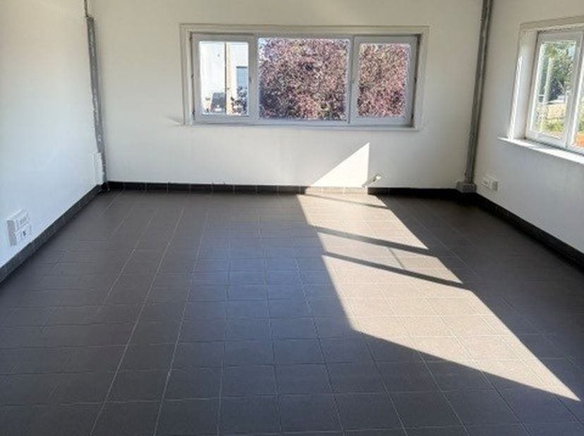 Bedrijfsvastgoed te huur in Baan naar Vlaanderen 100,
                    7780 Komen