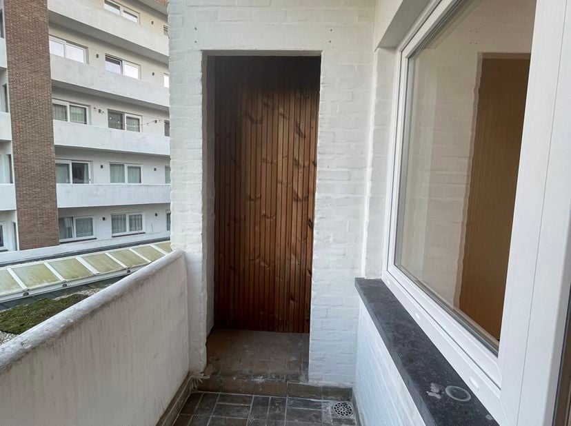 Een bezoekmoment aanvragen kan via onze website: https://www.vicusvastgoed.be/aanbod?prefilter=huren<br />
- Ga naar het respectievelijke pand en klik