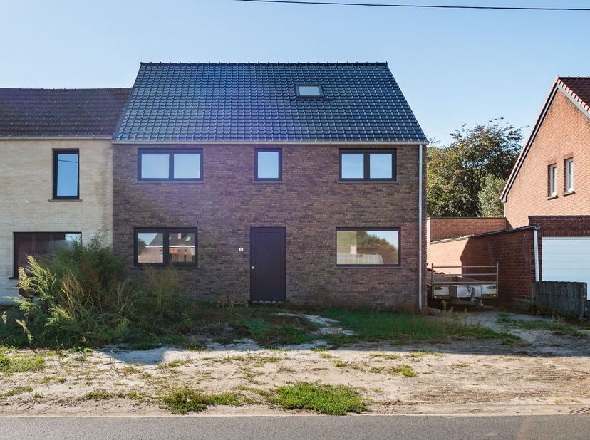 Huis te koop in Leeuwerikstraat 8,
                    2400 Mol