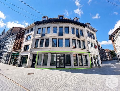                                         Handelszaak te koop in Tournai, € 145.000
