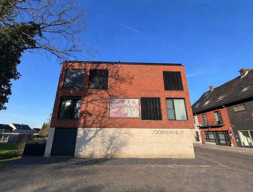                                         Serviceflat à louer à Alken, € 780

