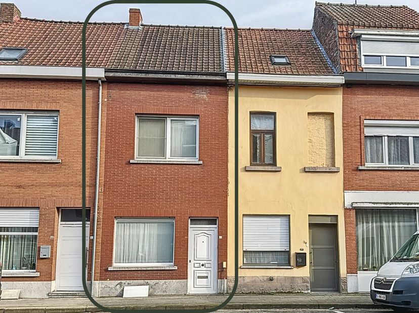 Charmante rijwoning met stadstuin dichtbij het centrum van Kortrijk<br />
Jouw nieuwe thuis ligt hier. Aan de Brugsesteenweg, op een boogscheut van de