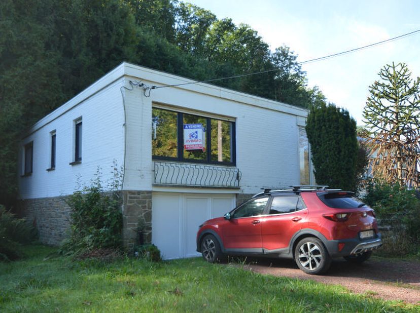 PEB: label G (C.U.: 20250911019730; E spec: 521 kwh/m².an; E totale: 39570 kwh; 129 kg CO2/m².an)