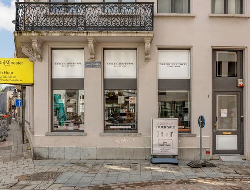                                         Handelspand te koop in Antwerpen, € 850.000
