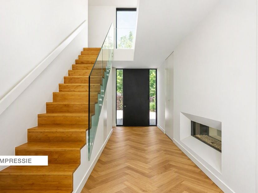 Deze prachtige exclusieve villa, is gelegen in de groene omgeving van Schilde. Het betreft een strakke high-end villa met een ruime tuin en maar liefs