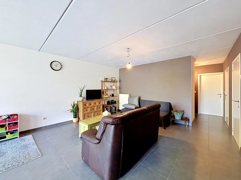 Appartement à vendre
                    à 2400 Mol
