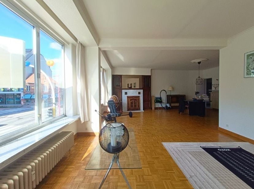 Appartement te koop in Kortrijkstraat 4 bus 4,
                    9800 Deinze
