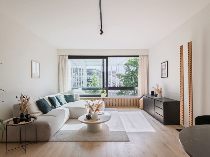 Wonen op een toplocatie met zicht op het Theaterplein, omringd door gezellige koffie- en ontbijtbars, exclusieve winkels en een bruisend cultureel aan