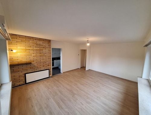                                         Appartement à louer à Kortrijk, € 850
