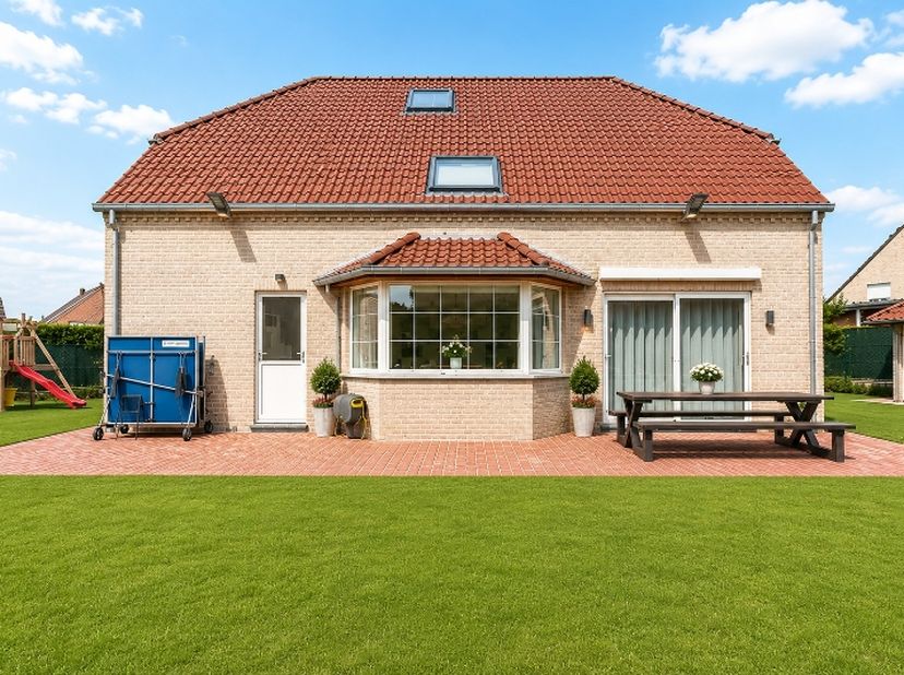 Roeselare- Beitem :Karaktervolle gezinsvilla met verrassend veel ruimte en hedendaags wooncomfort<br />
<br />
Bent u op zoek naar een woning waar rui