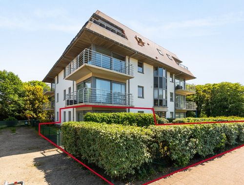                                         Appartement à vendre à Sint-Idesbald, € 329.000
