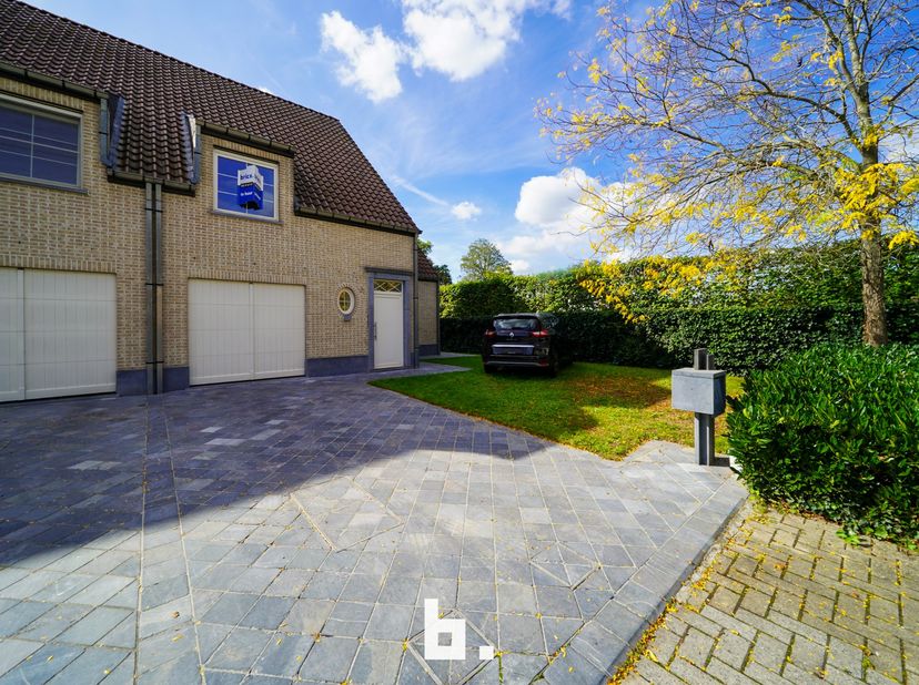 Huis te huur in Boomzagerijstraat 11,
                    8210 Loppem