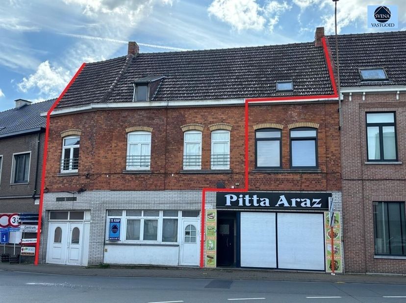 PROPRIÉTÉ IDÉALE POUR LE RENDEMENT<br />
Prix indicatif 199.000 euros<br />
Cette propriété, située au centre du village d'Eine, offre de nombreuses p
