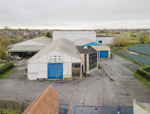                                         Bâtiment d’entreprise à vendre à Ooigem, € 3.250.000
