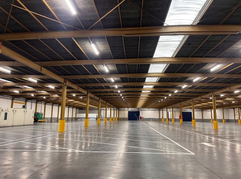 Bien professionnel à louer à Industriepark-West 42 boîte A03,
                    9100 Sint-Niklaas