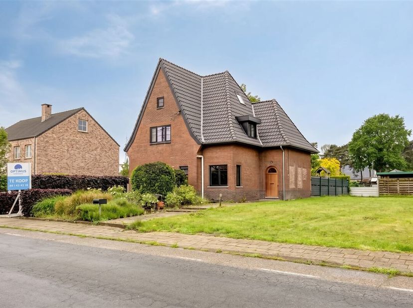 A VENDRE : Maison spacieuse avec 4 chambres à coucher à Houthalen !<br />
Cette spacieuse maison familiale à Houthalen offre de nombreuses possibilité