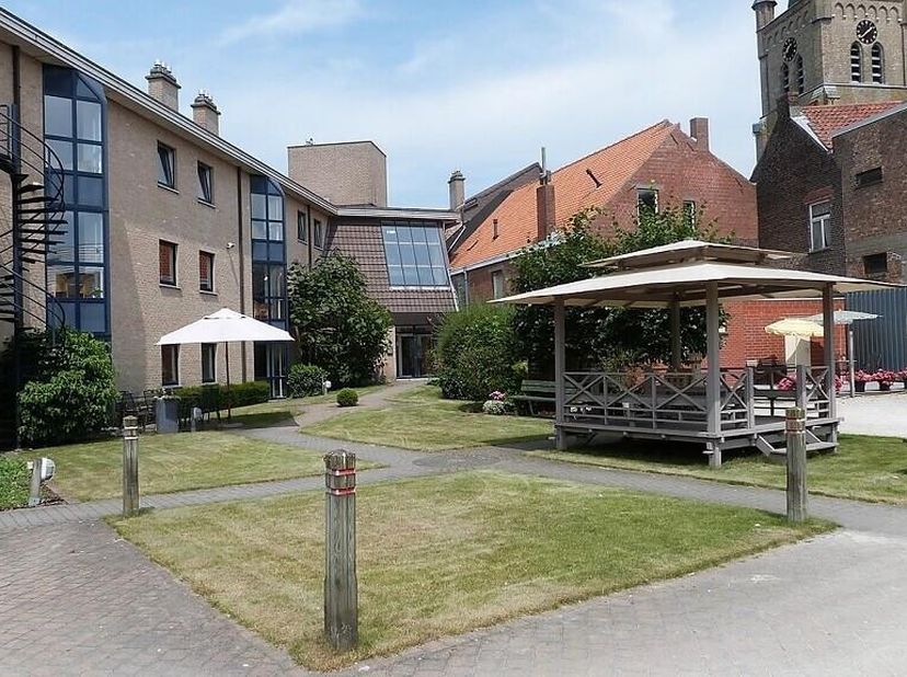 Wonen in een assistentiewoning betekent op een verantwoorde manier zelfstandig blijven wonen met een ondersteuning op maat. Elke dag opnieuw zorgeloos