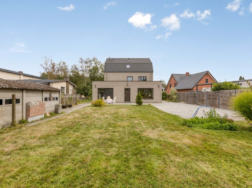 Maison à vendre à Laakstraat 132,
                    3582 Koersel