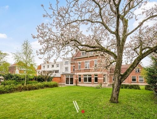                                         Maison de maître à vendre à Izegem, € 490.000
