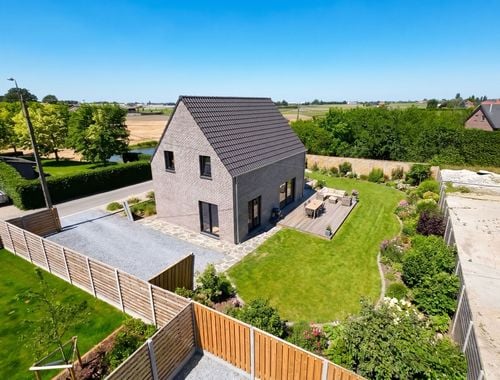                                        Woning te koop in Oostnieuwkerke, € 395.400
