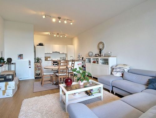                                         Appartement te huur in Sombreffe, € 950
