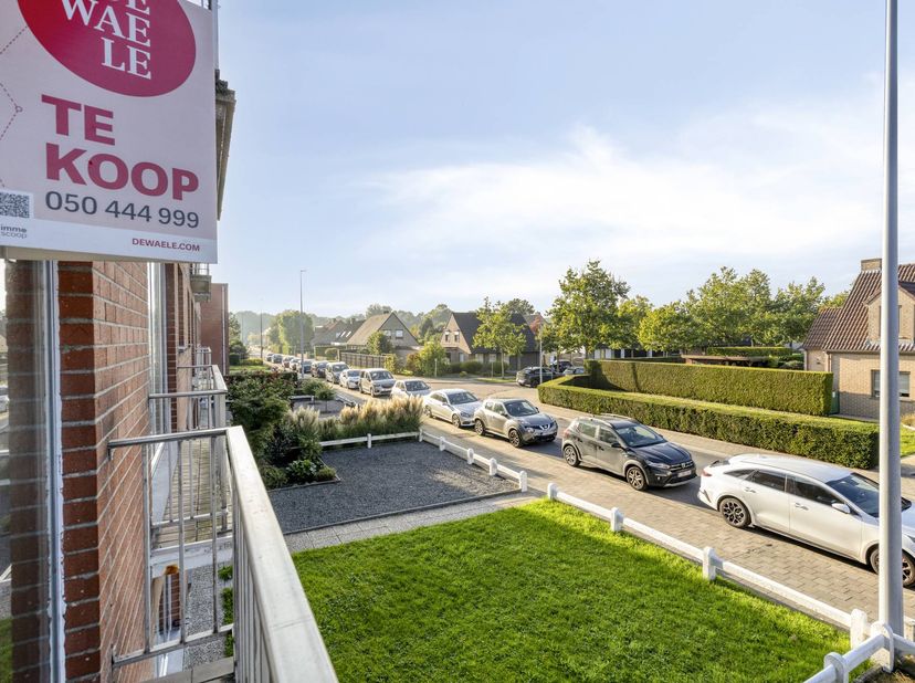 Appartement te koop in Raadsherenlaan 39 bus 0102,
                    8310 Sint-Kruis