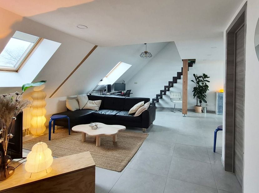 EasyHome vous propose ce charmant duplex situé à Tintigny, idéalement positionné pour les frontaliers grâce à sa proximité immédiate avec le Luxembour