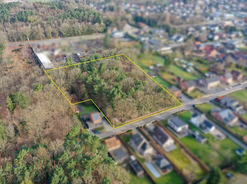 Terrain à vendre
                    à 3600 Genk