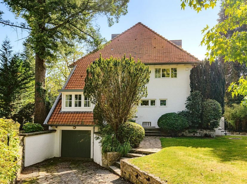 Huis te koop in AVENUE DES CHENES 27,
                    1640 Sint-Genesius-Rode