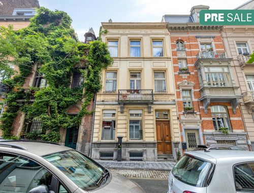                                         Herenhuis te koop in Brussel, € 528.000

