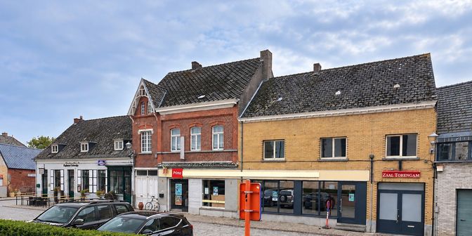 Bedrijfsvastgoed te huur in Aaigemdorp 92, 9420 Aaigem