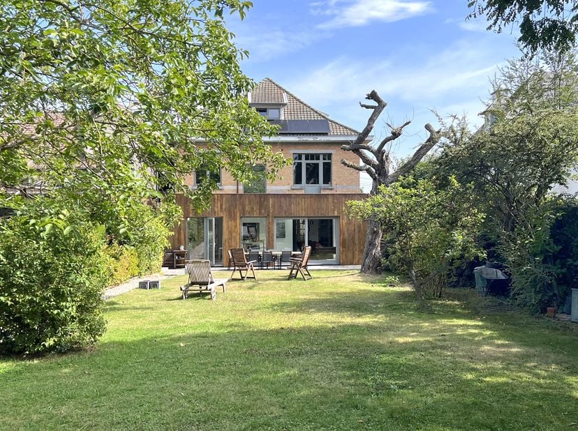 Huis te koop in Avenue Gevaert 103,
                    1332 Genval