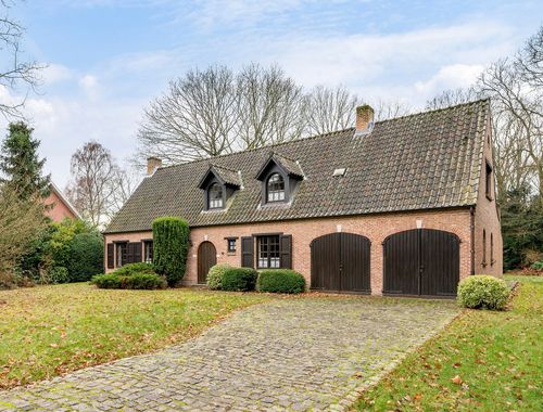                                         Villa te koop in Schoten, € 699.000
