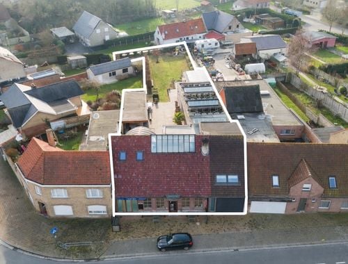                                         Horeca à vendre à Beveren-aan-den-IJzer, € 590.000
