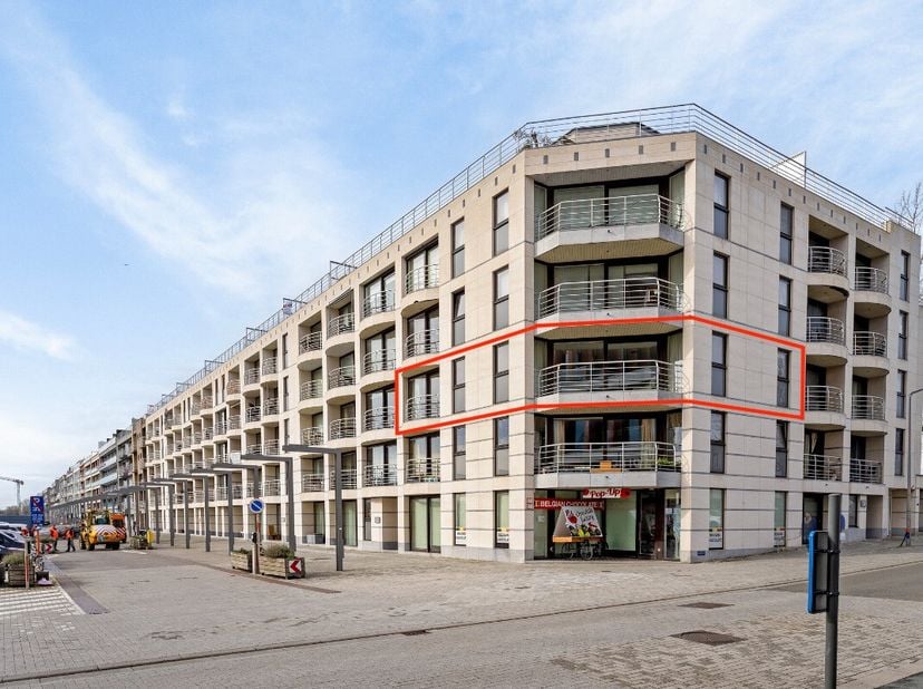 Spacieux appartement dangle avec 2 chambres et vue sur le port de plaisance à vendre à Zeebruges!À un emplacement exceptionnel, face au port de plaisa