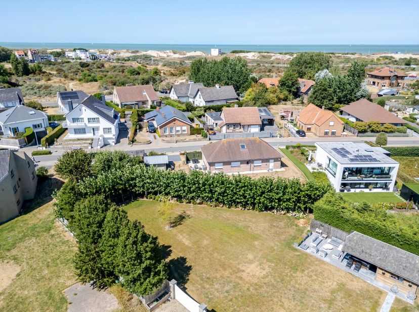 Terrain à bâtir à Westende, dans un quartier calme et à proximité de la côte. Ce terrain à bâtir denviron 726 m², situé dans la Strandloperslaan, offr