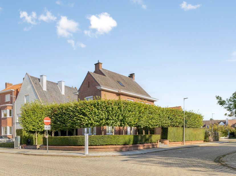 Huis te koop in Burgemeester Pyckestraat 59,
                    8500 Kortrijk