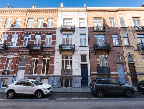                                         Appartement te koop in Brussel, € 450.000
