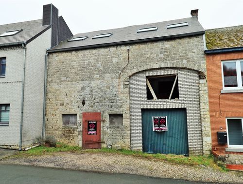                                         Maison à vendre à Yves-Gomezée, € 115.000
